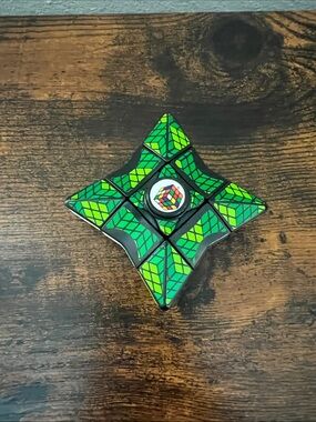 Rubik's Cube Fidget Spinner Star-shaped Puzzle